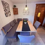 View-apartment Seefeld And Chill Im Zentrum, Netflix & Wlan For Free!