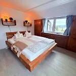 View-apartment Seefeld And Chill Im Zentrum, Netflix & Wlan For Free! Lägenhet