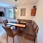 View-apartment Seefeld And Chill Im Zentrum, Netflix & Wlan For Free! Lägenhet *